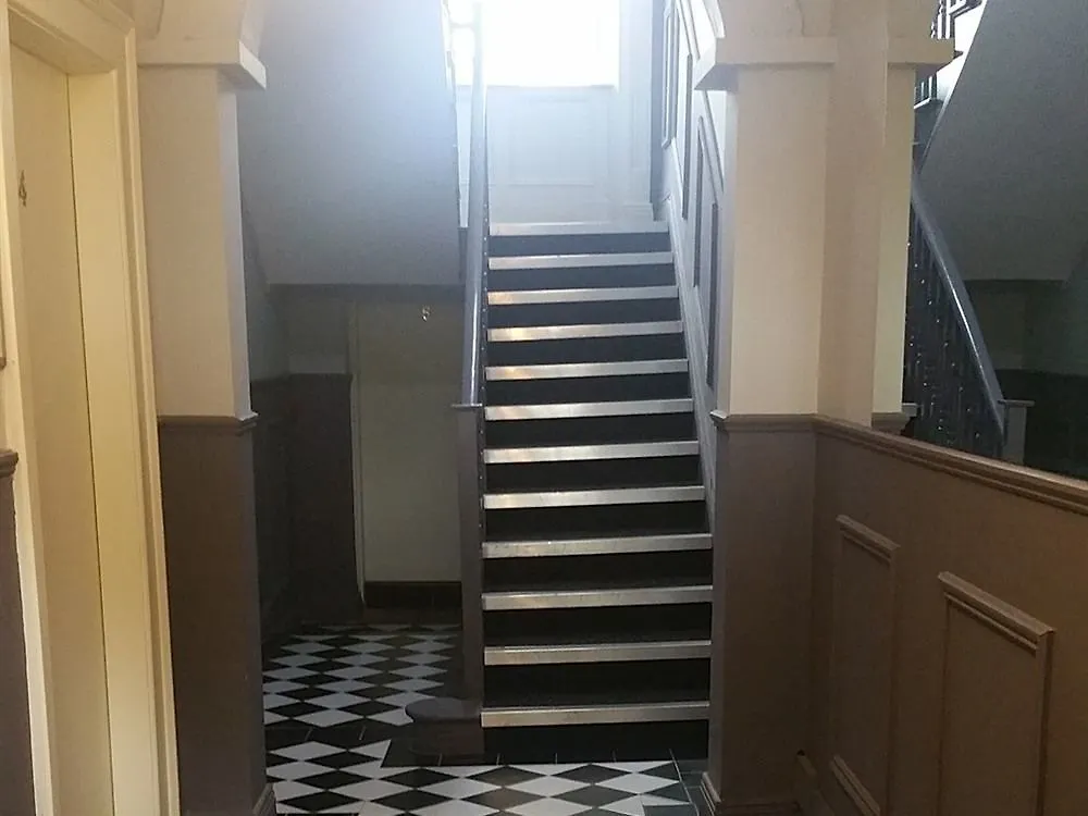 North Circular Serviced Accommodation Dublin 0*,  Irlandia
